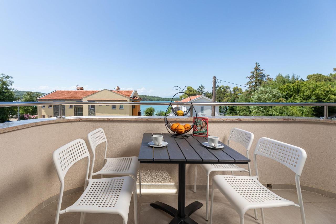 Apartments Sucic 2 Солине Екстериор снимка