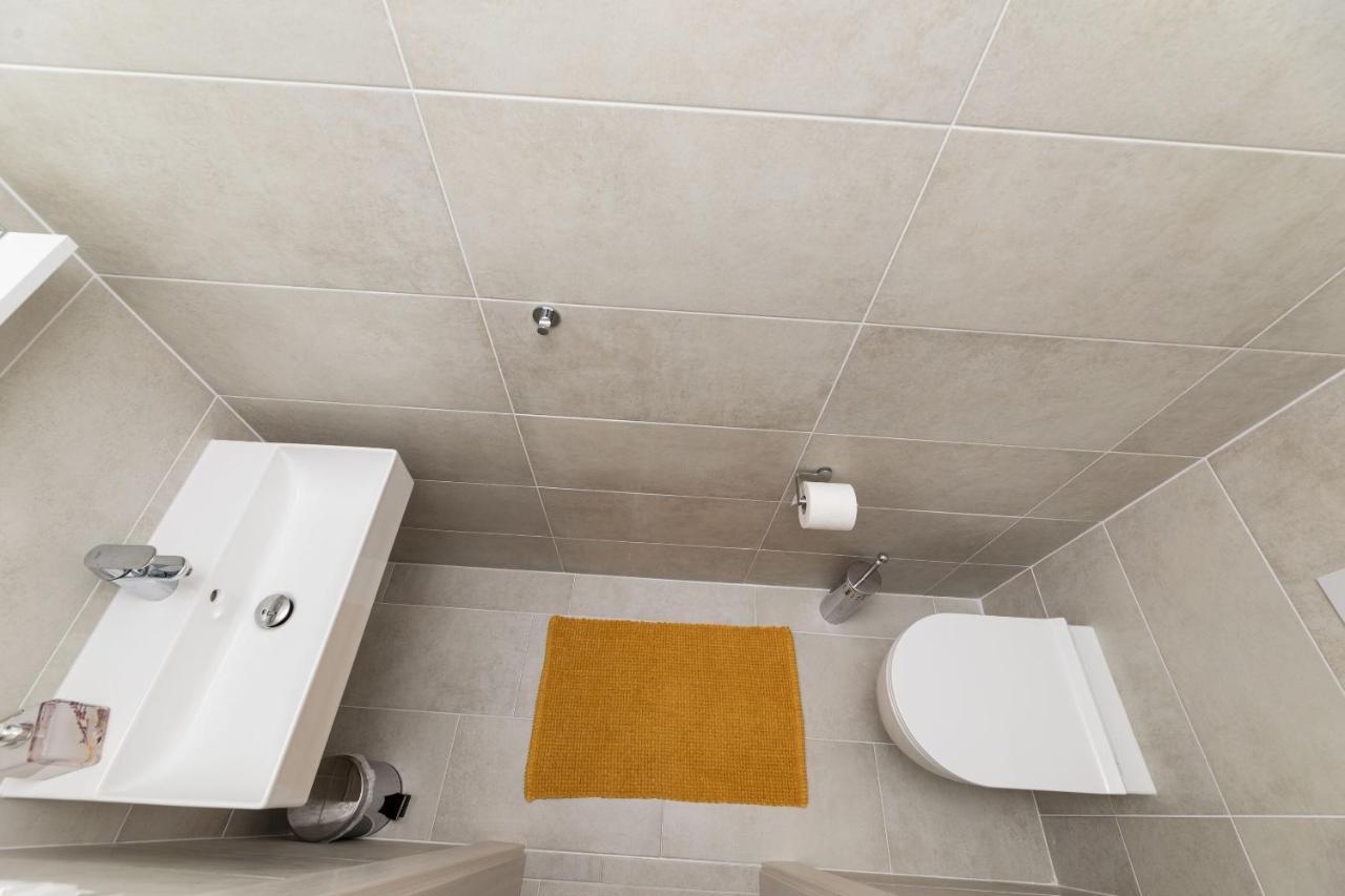 Apartments Sucic 2 Солине Екстериор снимка