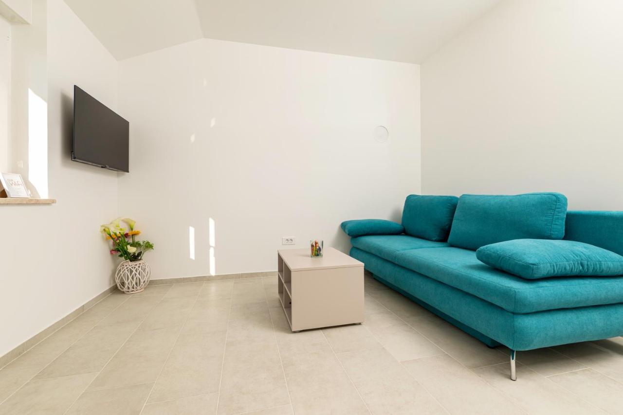 Apartments Sucic 2 Солине Екстериор снимка